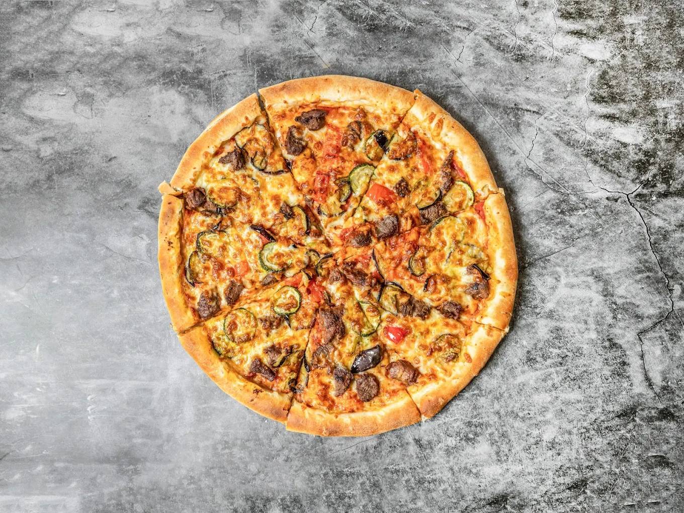 freshly made pizzas served at Istanbul Dunfermline